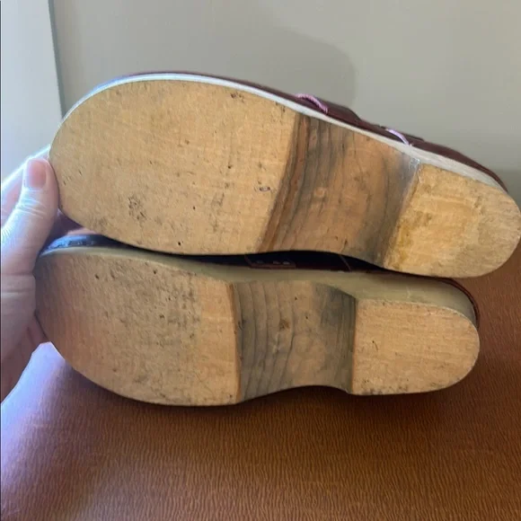 Women's Burgundy Leather Mules - Picture 6 of 10